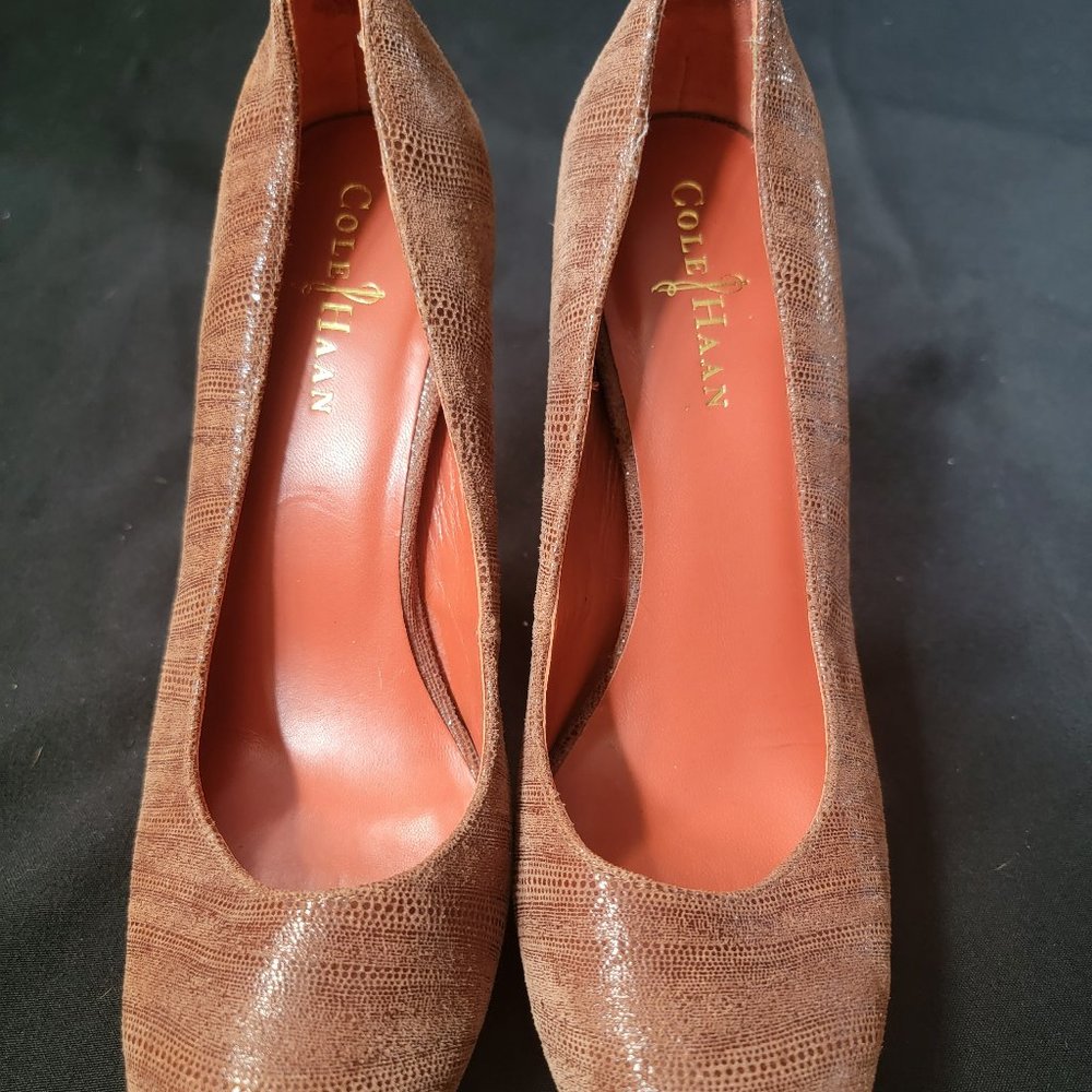 Cole Haan Nike Air Tan Textured Pumps, Size 8.5